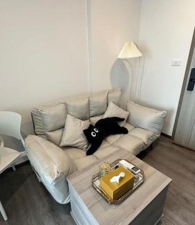 Anusawari Apartment | 1Bed Room Near Airport DMK BTS Swimming Pool Gym Monthly rental