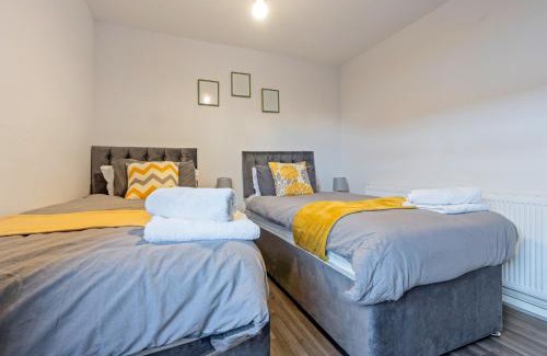 Little Hay Apartment | 1Bed-Sleeps2-Parking-NearCityCentre-Jlr-Nec