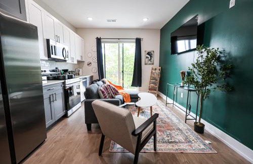 Mantua Apartment | 1bed1bath-kingbed-wifiwdcentral