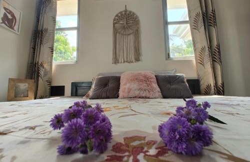 Vanelim Apartment | 1BHK flat near beach Couple bathtub Pvt terrace