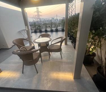 Khattalwada Apartment | 1BHk GUEST HOUSE