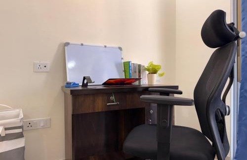 Andheri Apartment | 1BHK- Modern spacious workstay - Livin Central