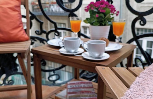 Inner City Budapest Apartment | 1BR/1BA, AC ♥ Elegant & Bright Suite with a Private Balcony Overlooking Downtown