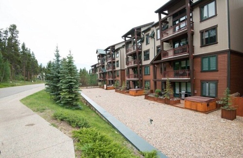Peak 9 Condo | 1BR-1Bath, Full Condo - Walk to Beaver Lifts & Town - Free Resort Shuttle