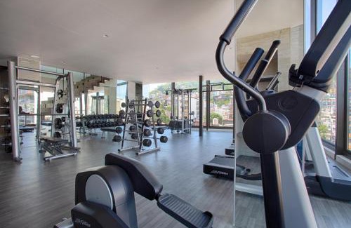 Emiliano Zapata House | 1BR 2BA | Romantic Zone w/Rooftop Pool & Gym