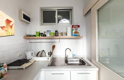 Phra Khanong Nuea Condo | 1BR Condo 5 Min to BTS 1000Mbps Fiber Wi-Fi great location