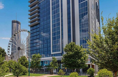 Downtown Atlanta Condo | 1br Deluxe Condo Big City Adventures Await!