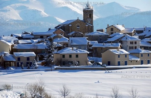 Les Angles Apartment | 1BR for 4 with parking and ski locker 300m from shops
