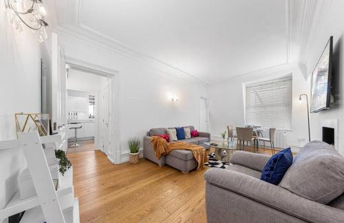 Knightsbridge Apartment | 1BR Harrods Hydepark Knightsbridge KB91