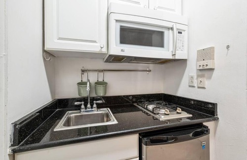 Kips Bay Apartment | 1BR in Kips Bay!