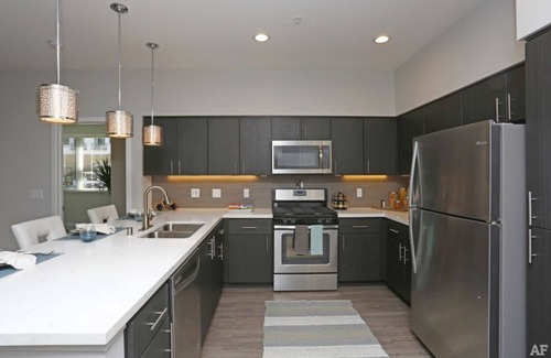 Menlo Park Condo | 1BR Lux. Apartments Near Facebook Headquarters