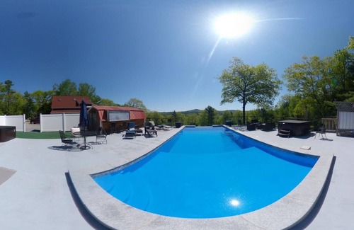 Bucksport Apartment | 1BR Luxury Room w/King Bed. Boutique Resort w/Hot Tub, Mountain Views and Pool
