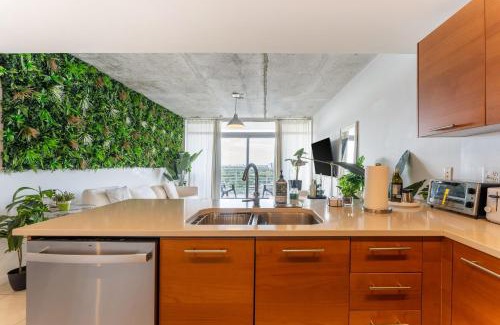 Midtown Apartment | 1BR Miami Retreat with BBQ, Pool, & Skyline Views