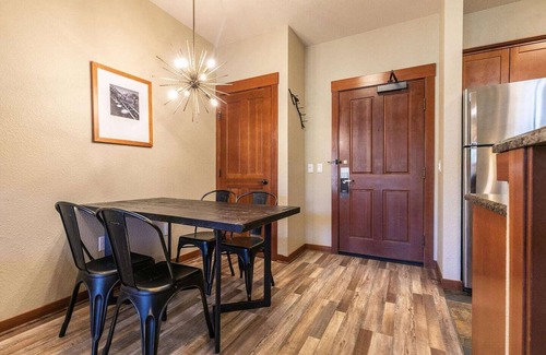 Olympic Valley Condo | 1BR Premier+ | Mtn' View Village at Palisades Tahoe