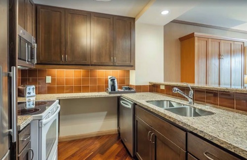 Cle Elum Condo | 1BR Suncadia lodge | Hot Tub, Pool, Dog Friendly
