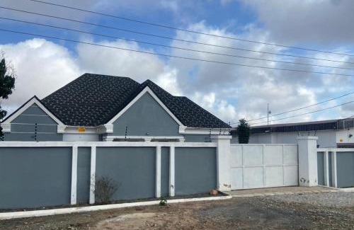 Accra House | 1BR Ultra Modern Home in Gbawe
