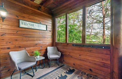 Pigeon Forge Cabin | 1mile->Dollywood~Parkway, HotTub~King, Resort Pool