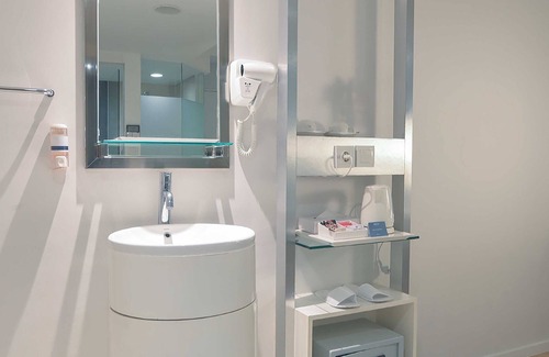 Kelapa Gading Barat Hotel | 1O1 URBAN Jakarta Kelapa Gading