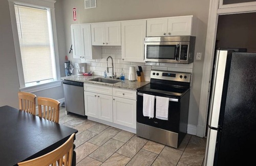 St. Charles Historic District Apartment | 1st Capitol Mansion - Suite 401