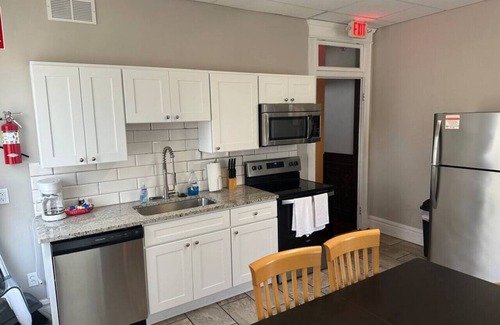 St. Charles Historic District Apartment | 1st Capitol Mansion - Suite 401