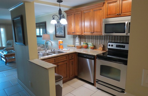 Biltmore Beach Condo | 1st Floor, 1 KB in MBR w/full bath, SS, TS, 2nd FB, Full Kitchen