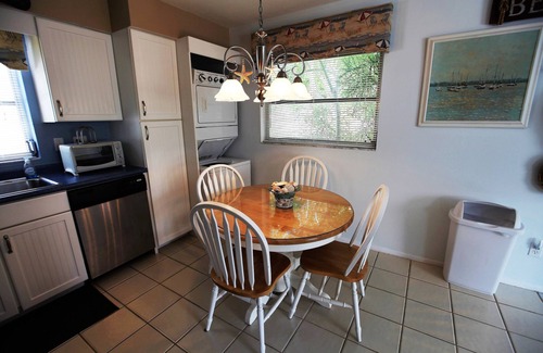 Whitney Beach House | 1st Floor 2 Bed 1 bath home short walk to beach, North LBK NO HURRICANE DAMAGE