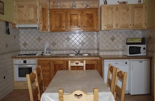 Morzine Apartment | 1st floor apartment in Savoyard chalet in Morzine.