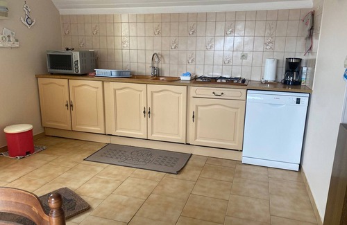 Le Palais Apartment | 1st Floor Apartment with Garden and Parking near Le Palais