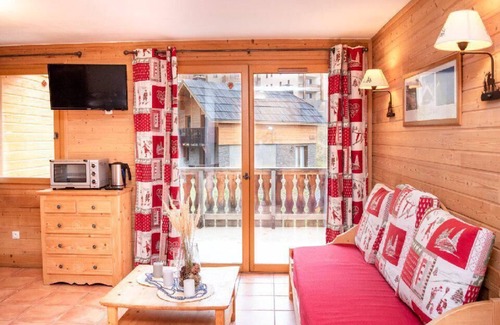 Pra Loup Apartment | 1st floor, balcony, parking, tv, ski locker, 29m², Pra Loup