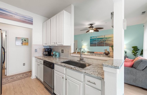 Lewes Condo | 1st floor Coastal Oasis w Pool, Beach Chairs, & Linens near Lewes & Restaurants
