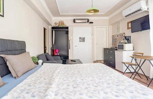 Old City Apartment | 1st Floor Historic Flat in Old Istanbul