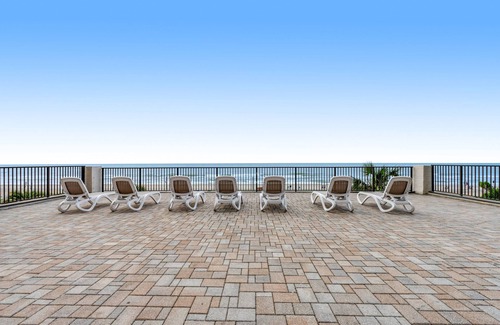 Myrtle Beach Apartment | 1st Floor Ocean View Snowbird Friendly Studio w/Shared Pool/Hot Tub, WiFi, AC
