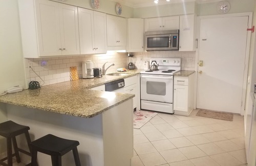 Folly Field Condo | 1st Floor, OWNER Mgmt, New Kitchen, King Bed, Walk to Beach, Tennis Pickle Ball