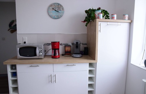 Guilvinec Apartment | 1st floor spacious and bright apartment overlooking the harbor 1640758