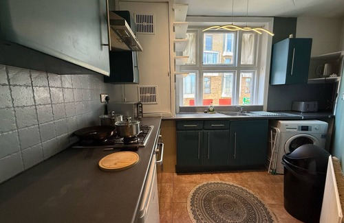 Kennington Apartment | 1st Flr 2 Bed Flat Near Elephant and Castle- 3EC