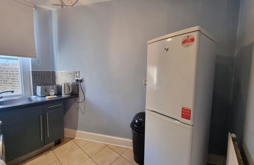Kennington Apartment | 1st Flr 3 Bed Flat Near Elephant and Castle- 4EC