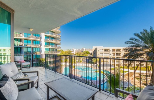 Orange Beach Condo | 2/2 Bayfront Beauty: 2023 Reno! Lazy River Lounging @ Lighthouse on the Bay 2406