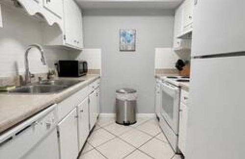 Madeira Beach Condo | 2/2 Beach Condo W/Dock!