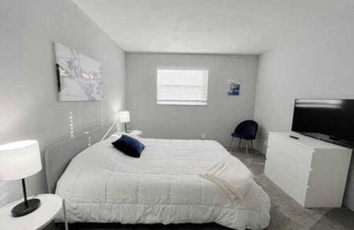 Madeira Beach Condo | 2/2 Beach Condo W/Dock!