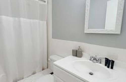 Madeira Beach Condo | 2/2 Beach Condo W/Dock!