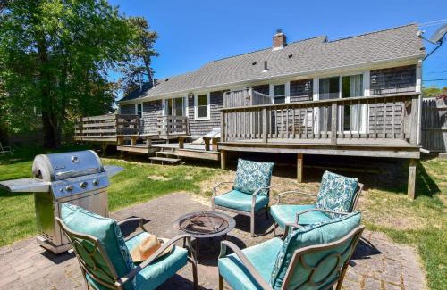 West Dennis House | 2 2 Miles to West Dennis Beach Central AC