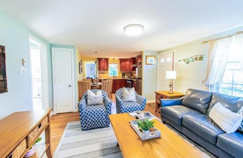 West Dennis House | 2 2 Miles to West Dennis Beach Central AC