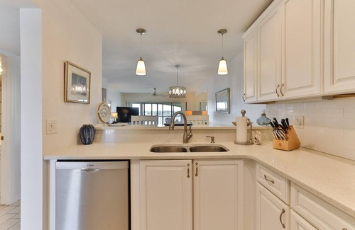 Bouchelles Island Condo | 2/2 Riverfront Condo at Bouchelle Island