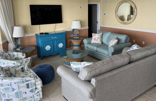 Long Beach Condo | 2/2 SLEEPS 8!! TWO GULF VIEW MASTERS! INCLUDES BEACH SET UP!