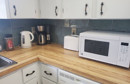 Port Charlotte Condo | 2/2 Spacious Condo 15 min away from Gulf Coast Beaches