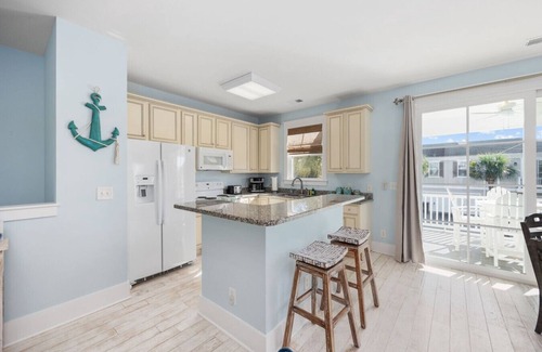 Windy Hill House | 2/2 Townhome North Beach Resort- Pools, Hot tubs,