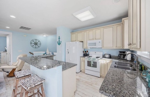 Windy Hill House | 2/2 Townhome North Beach Resort- Pools, Hot tubs,