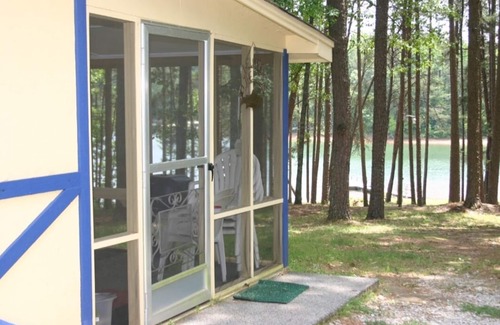 Martin House | 2-209C - Coopers Cozy Cabin ^ Lake Hartwell ^ WIFI ^ Pets Welcome