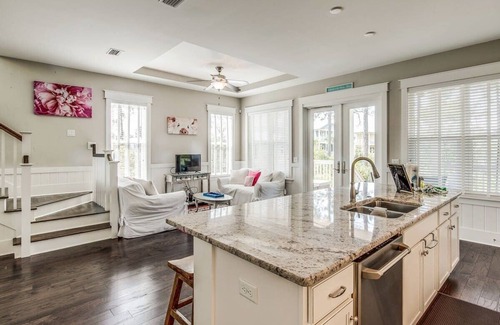 Santa Rosa Beach House | 2,515 Sq Ft! Walk to 2 Pools and Jacuzzi! 6 Bikes! Nature Trail to Beach Nearby!