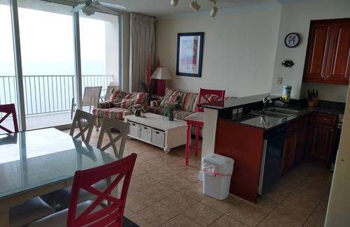 Panama City Beach Condo | 2.5BR/3BA Condo + Gulf Views + Walk To Pier Park!